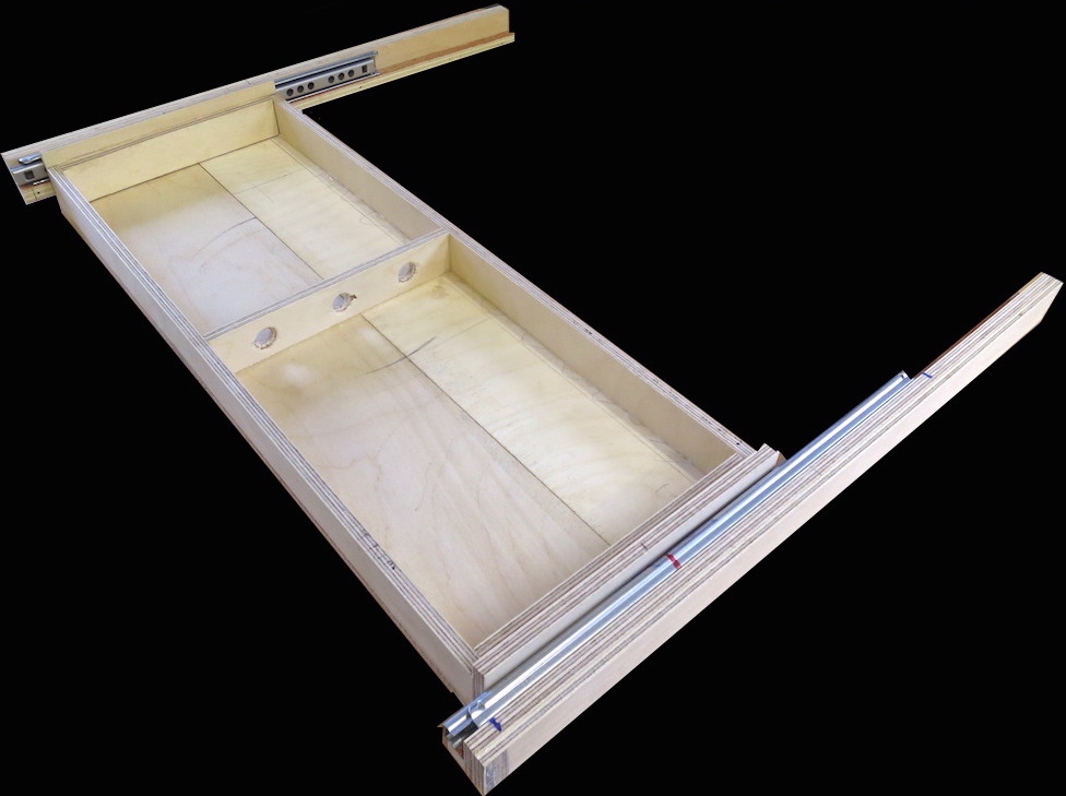 Sector plate 19 - platform + brackets assembly - oblique + inverted 180508 - reduced for forum.jpeg